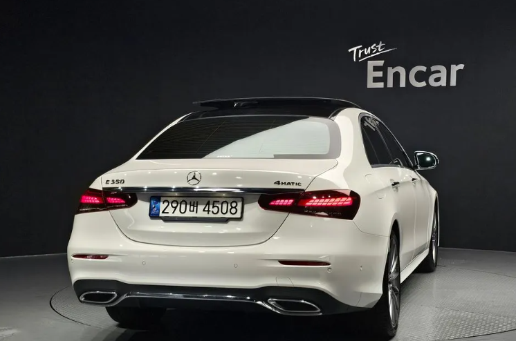 Mercedes-Benz E-Класс W213, 2021 год, 5 840 000 рублей, 4 фотография