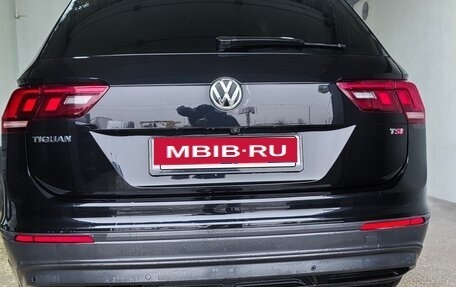 Volkswagen Tiguan II, 2017 год, 2 300 000 рублей, 4 фотография