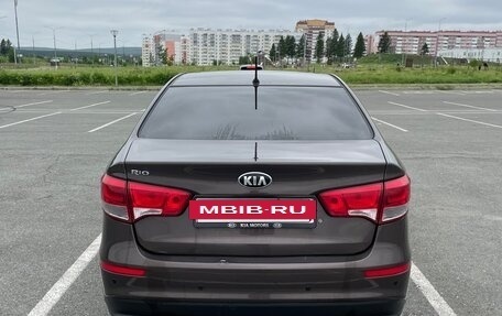KIA Rio III рестайлинг, 2016 год, 900 000 рублей, 4 фотография