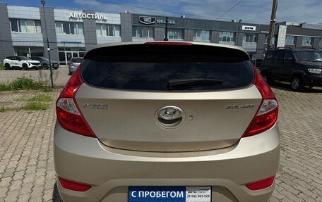 Hyundai Solaris II рестайлинг, 2012 год, 630 000 рублей, 5 фотография