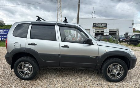 Chevrolet Niva I рестайлинг, 2015 год, 569 000 рублей, 5 фотография
