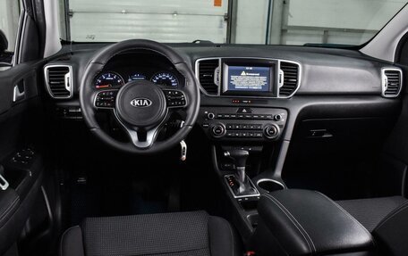 KIA Sportage IV рестайлинг, 2018 год, 1 759 000 рублей, 6 фотография