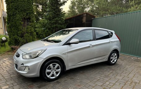 Hyundai Solaris II рестайлинг, 2012 год, 760 000 рублей, 4 фотография