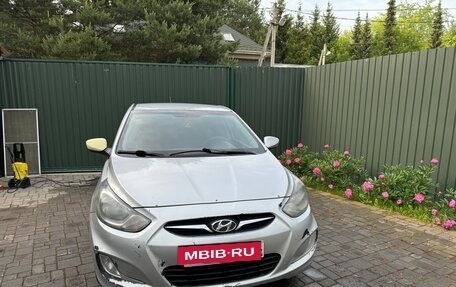 Hyundai Solaris II рестайлинг, 2012 год, 760 000 рублей, 2 фотография