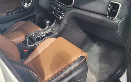KIA Sportage IV рестайлинг, 2018 год, 2 700 000 рублей, 5 фотография