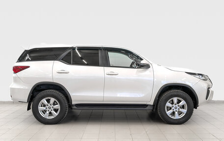 Toyota Fortuner II, 2019 год, 3 350 000 рублей, 4 фотография
