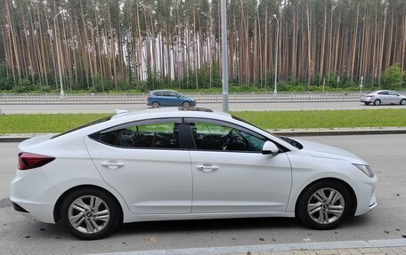 Hyundai Elantra VI рестайлинг, 2019 год, 1 990 000 рублей, 2 фотография
