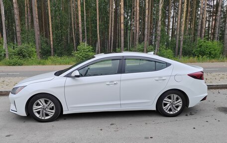 Hyundai Elantra VI рестайлинг, 2019 год, 1 990 000 рублей, 4 фотография