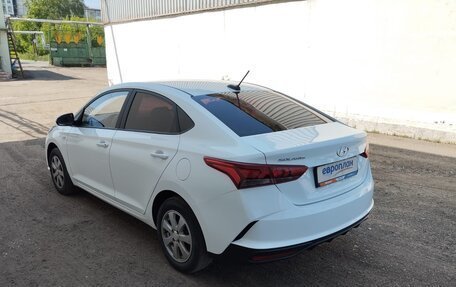 Hyundai Solaris II рестайлинг, 2020 год, 1 100 000 рублей, 4 фотография