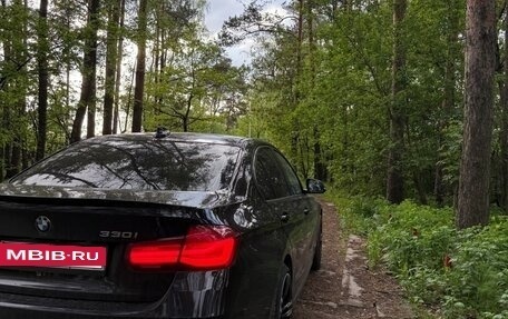 BMW 3 серия, 2018 год, 2 350 000 рублей, 3 фотография