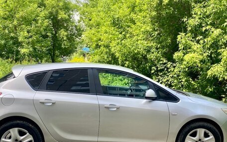Opel Astra J, 2011 год, 647 000 рублей, 4 фотография