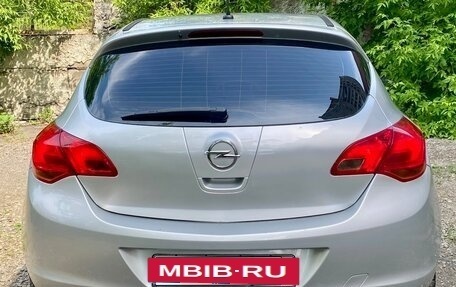 Opel Astra J, 2011 год, 647 000 рублей, 5 фотография