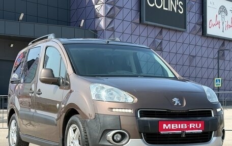 Peugeot Partner II рестайлинг 2, 2012 год, 1 077 000 рублей, 2 фотография