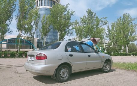 ЗАЗ Sens, 2004 год, 260 000 рублей, 3 фотография