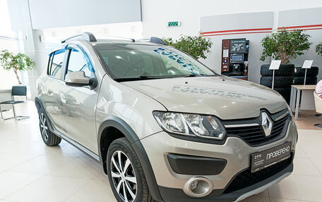 Renault Sandero II рестайлинг, 2017 год, 900 000 рублей, 3 фотография