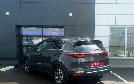 KIA Sportage IV рестайлинг, 2020 год, 2 149 000 рублей, 7 фотография