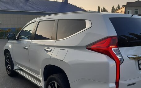 Mitsubishi Pajero Sport III рестайлинг, 2019 год, 3 600 000 рублей, 3 фотография