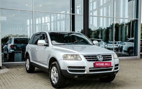 Volkswagen Touareg III, 2005 год, 900 000 рублей, 5 фотография