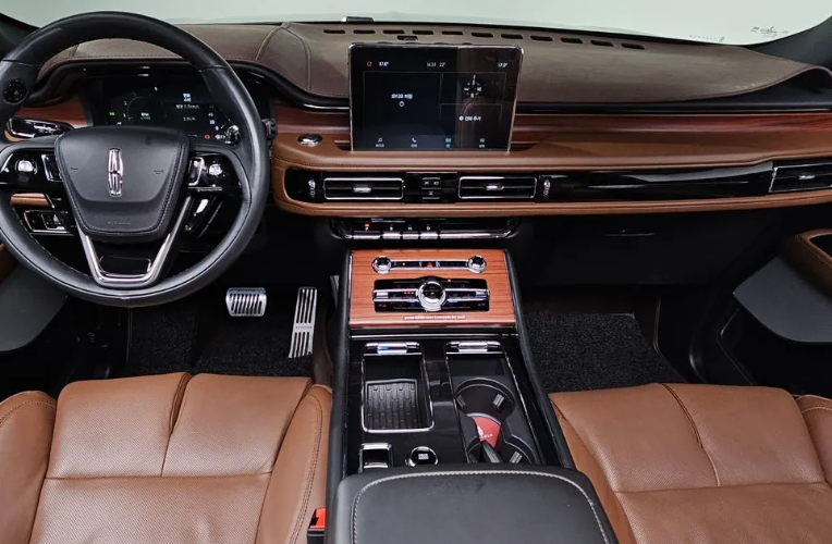 Lincoln Aviator II, 2023 год, 6 900 000 рублей, 6 фотография