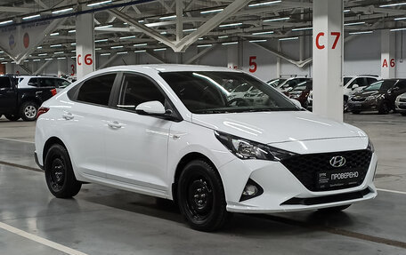 Hyundai Solaris II рестайлинг, 2021 год, 1 556 000 рублей, 3 фотография