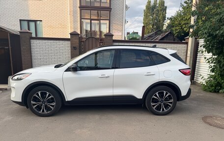Ford Escape, 2022 год, 2 150 000 рублей, 2 фотография