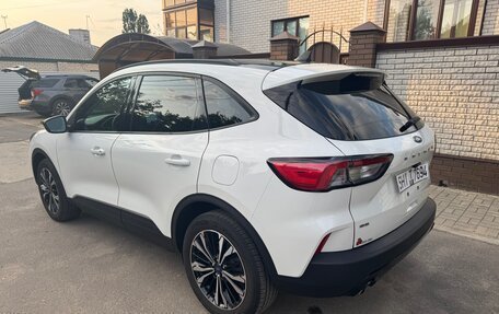 Ford Escape, 2022 год, 2 150 000 рублей, 5 фотография