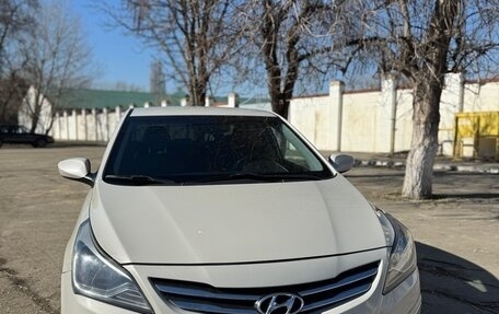 Hyundai Solaris II рестайлинг, 2014 год, 750 000 рублей, 2 фотография
