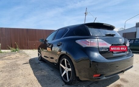 Lexus CT I рестайлинг, 2011 год, 1 590 000 рублей, 4 фотография