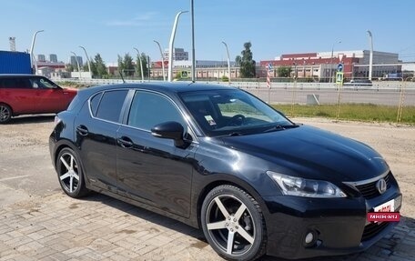 Lexus CT I рестайлинг, 2011 год, 1 590 000 рублей, 2 фотография