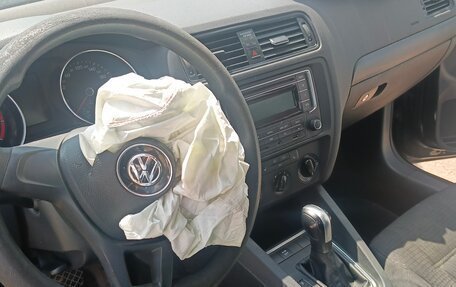 Volkswagen Jetta VI, 2015 год, 350 000 рублей, 6 фотография