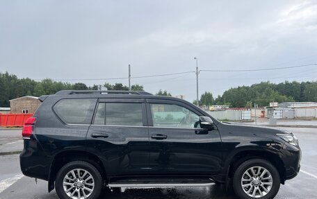 Toyota Land Cruiser Prado 150 рестайлинг 2, 2018 год, 5 050 000 рублей, 7 фотография