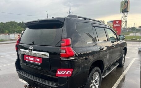 Toyota Land Cruiser Prado 150 рестайлинг 2, 2018 год, 5 050 000 рублей, 8 фотография