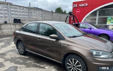 Volkswagen Polo VI (EU Market), 2018 год, 1 350 000 рублей, 2 фотография