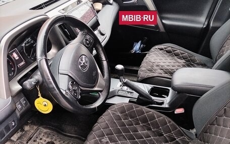 Toyota RAV4, 2019 год, 2 300 000 рублей, 7 фотография