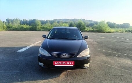 Toyota Camry V40, 2004 год, 910 000 рублей, 2 фотография