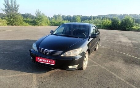 Toyota Camry V40, 2004 год, 910 000 рублей, 3 фотография