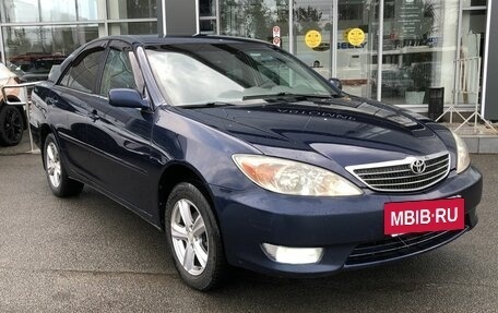 Toyota Camry V40, 2002 год, 710 000 рублей, 3 фотография