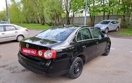 Volkswagen Jetta VI, 2008 год, 490 000 рублей, 3 фотография