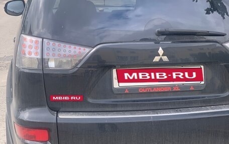 Mitsubishi Outlander III рестайлинг 3, 2012 год, 1 100 000 рублей, 3 фотография