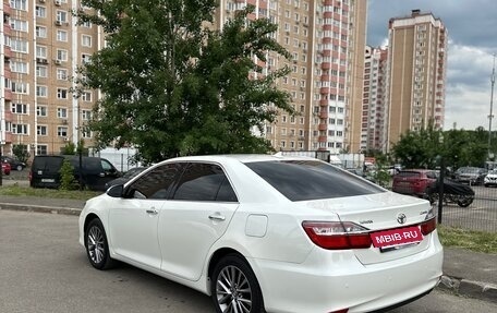 Toyota Camry, 2017 год, 2 030 000 рублей, 3 фотография