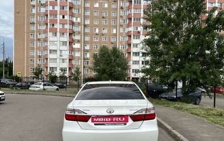 Toyota Camry, 2017 год, 2 030 000 рублей, 4 фотография