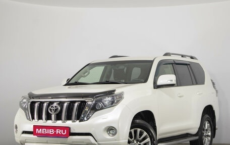 Toyota Land Cruiser Prado 150 рестайлинг 2, 2017 год, 3 899 000 рублей, 2 фотография