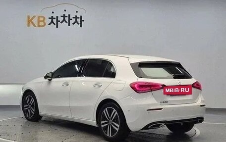 Mercedes-Benz A-Класс, 2022 год, 2 179 000 рублей, 3 фотография