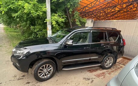 Toyota Land Cruiser Prado 150 рестайлинг 2, 2018 год, 5 500 000 рублей, 7 фотография