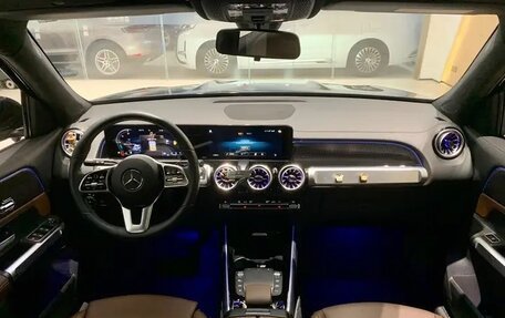 Mercedes-Benz GLB, 2022 год, 2 679 000 рублей, 6 фотография
