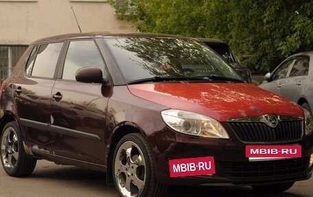 Skoda Fabia II, 2011 год, 450 000 рублей, 2 фотография