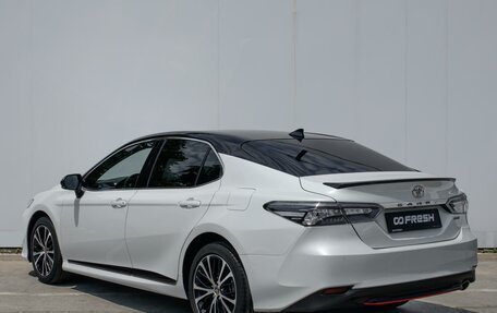 Toyota Camry, 2020 год, 3 499 000 рублей, 2 фотография