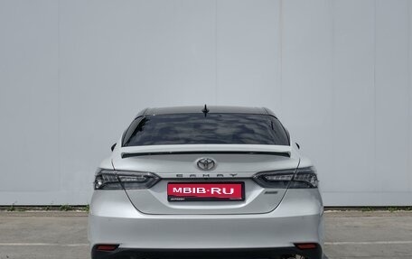 Toyota Camry, 2020 год, 3 499 000 рублей, 4 фотография
