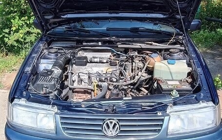 Volkswagen Passat B4, 1993 год, 220 000 рублей, 3 фотография