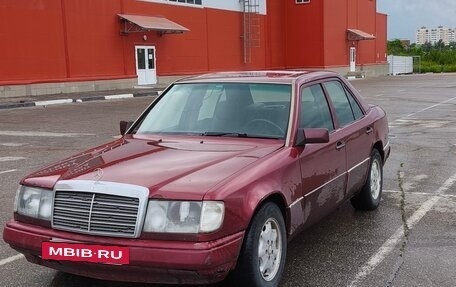 Mercedes-Benz E-Класс, 1992 год, 240 000 рублей, 2 фотография